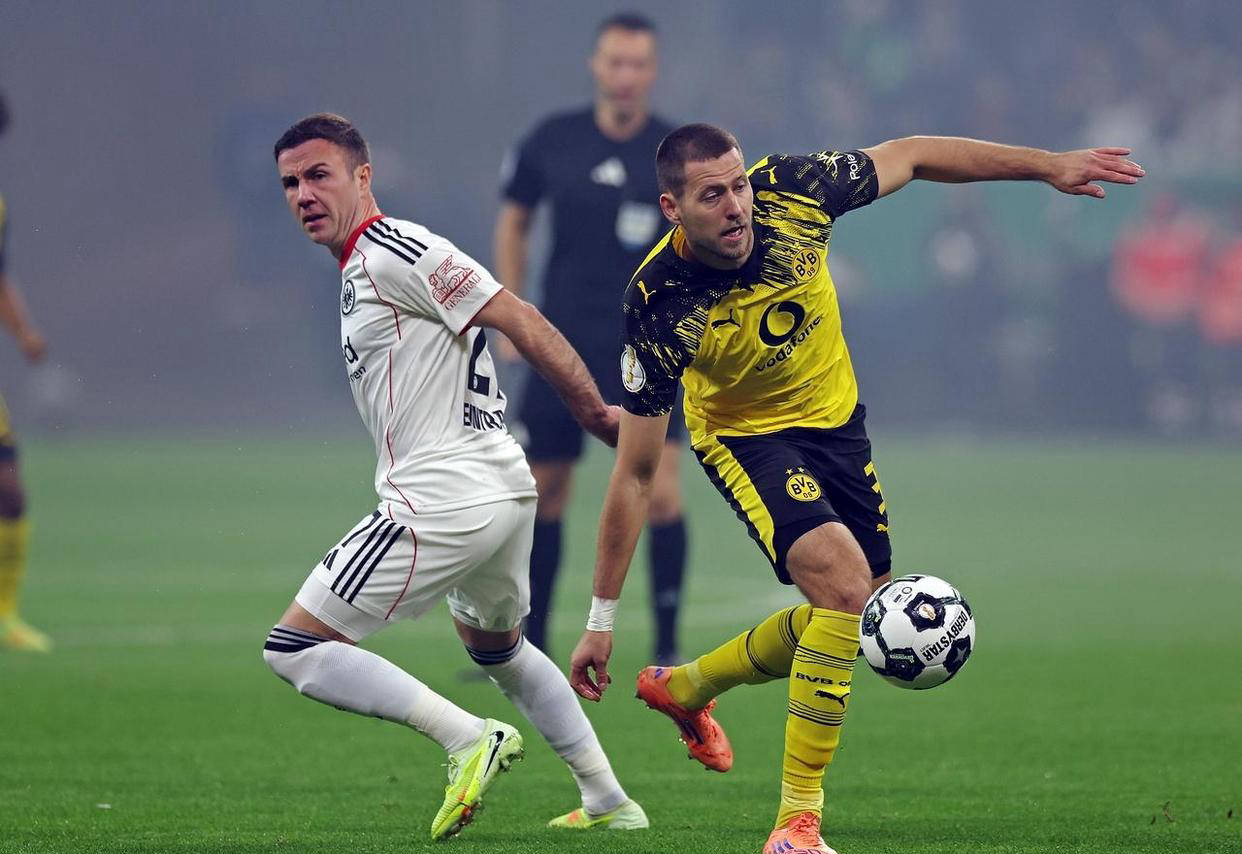 意天空：DV9内收肌疲劳目前已经返回意大利，他没有出现伤病