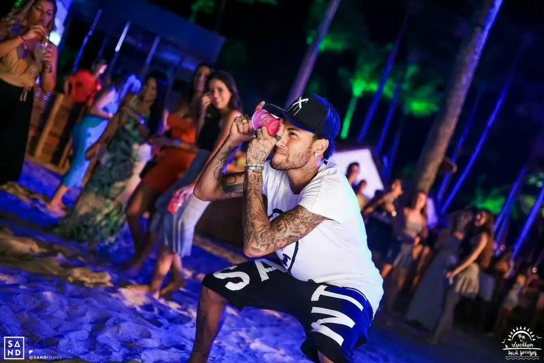 获评10分！陈威全场完成12次扑救，力保海港客场龙门不失