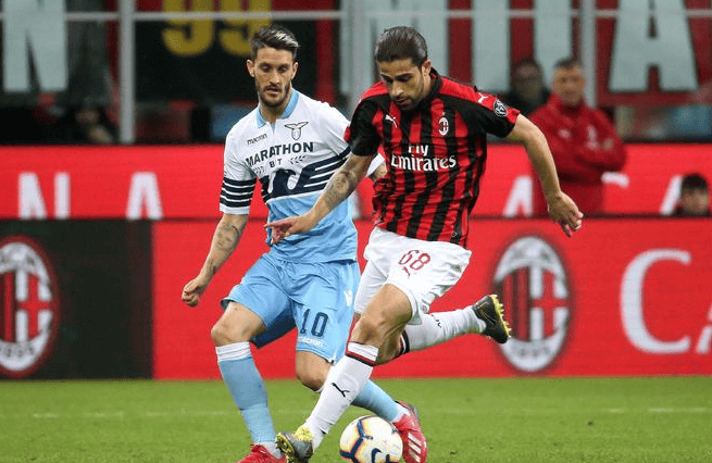 斯基拉：那不勒斯依然想租梅努，球员也想要获得更多出场机会