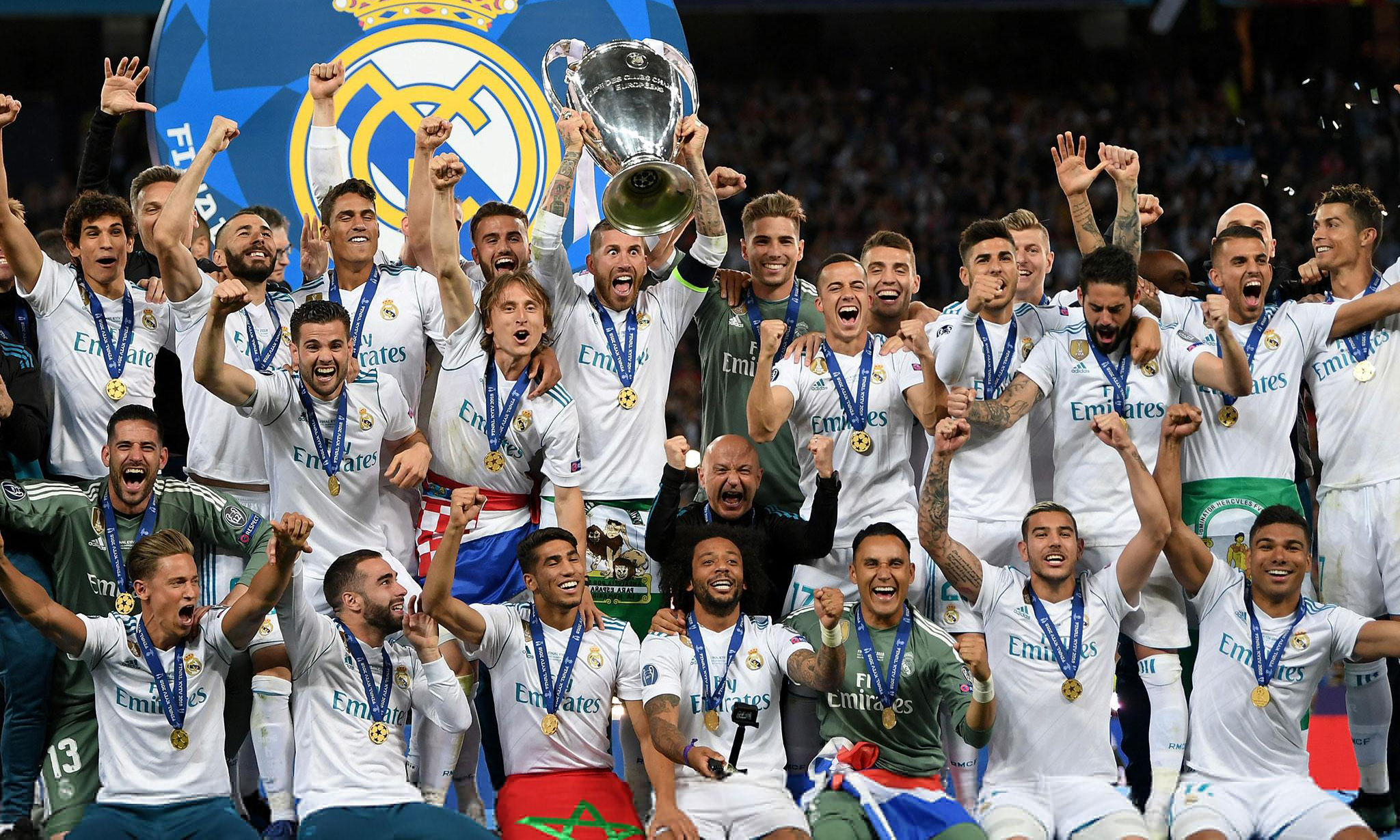 为庆祝美加墨世界杯，与刺客足球鞋融合设计的科8将进行复刻